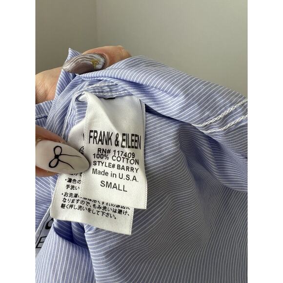 Frank & Eileen Long Sleeve Stripe Barry Shirt Size Small Blue White Button Up - Picture 10 of 13